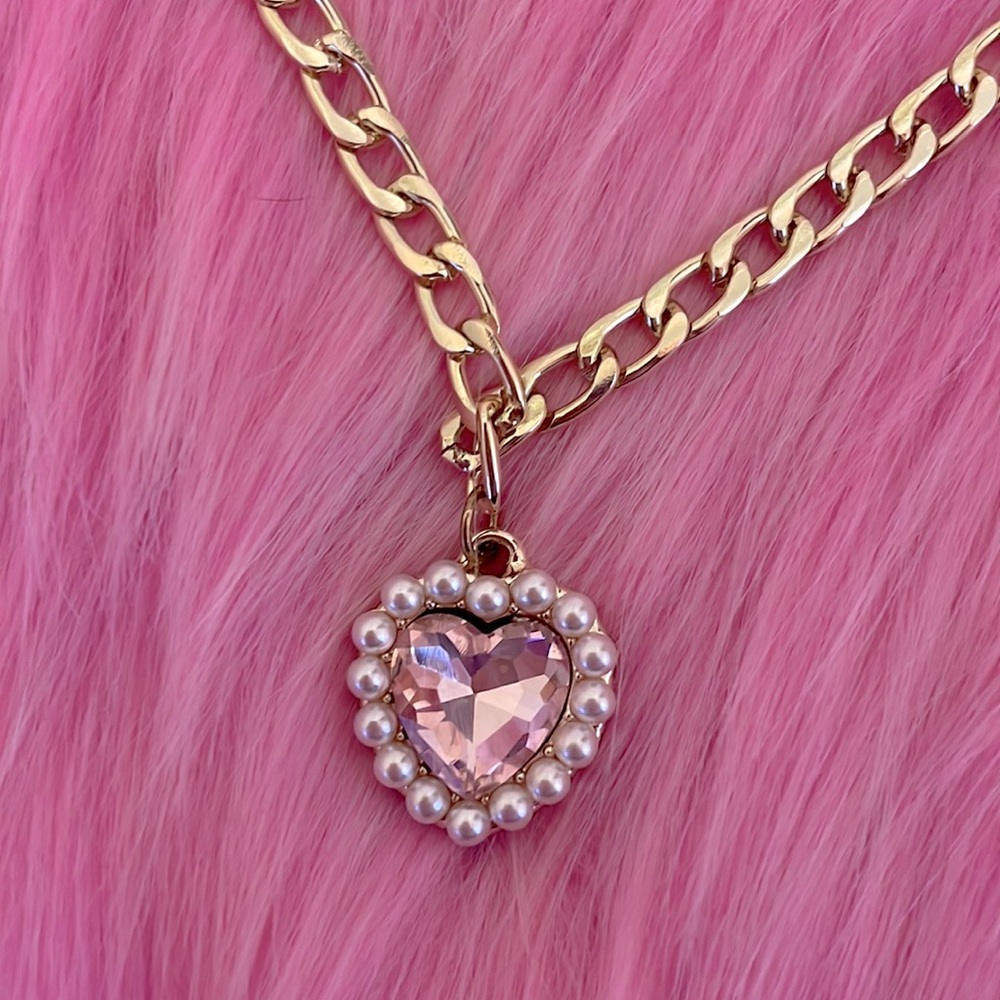 Crystal heart necklace 💖
